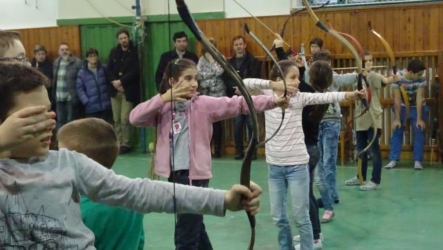 A Bottyán János Íjászcsapat bemutatója