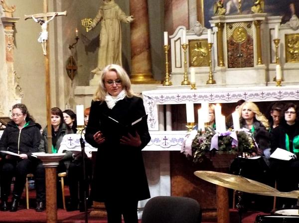 Adventi koncertet adott a Czuczorosok énekkara Érsekújvárban | ujszo.com